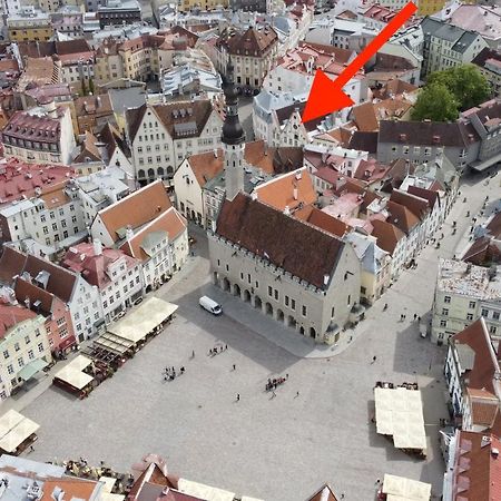 Old Bishop'S House Apartment Tallinn Bagian luar foto