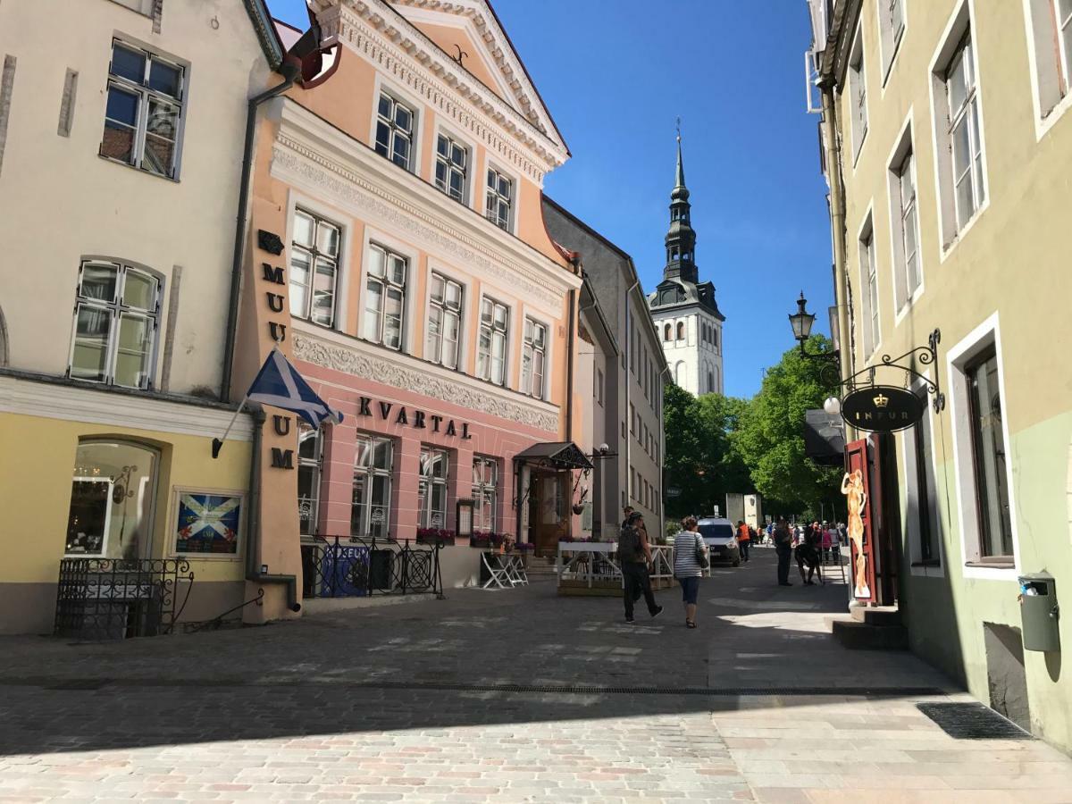 Old Bishop'S House Apartment Tallinn Bagian luar foto